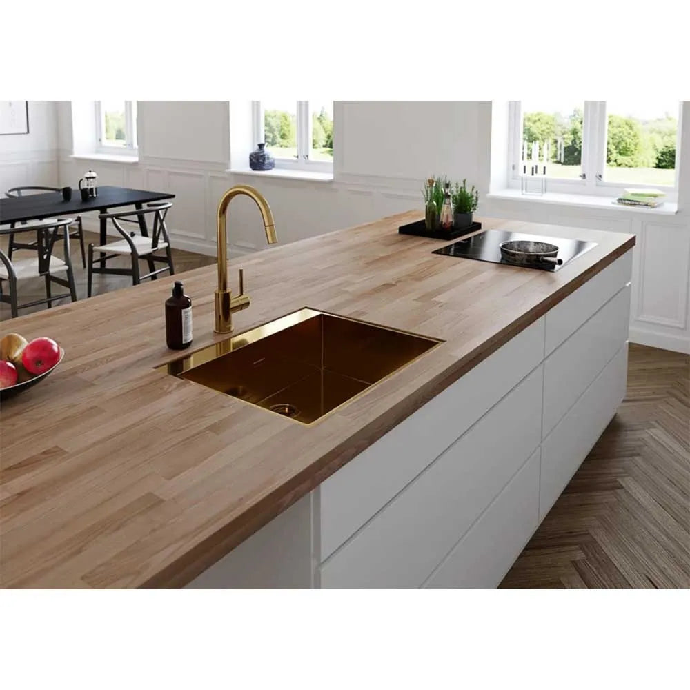 Elegantiškas ir modernus ADORA Imperia U Gold virtuvinis maišytuvas