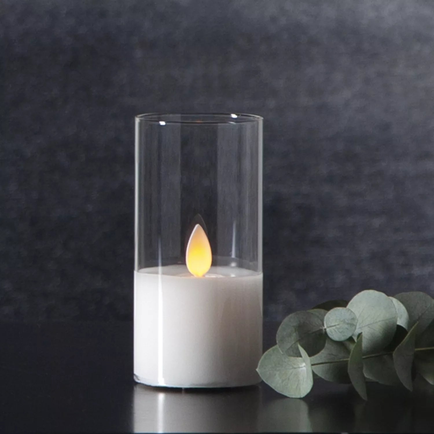 LED žvakė su tikro stiklo gaubtu, 10 cm