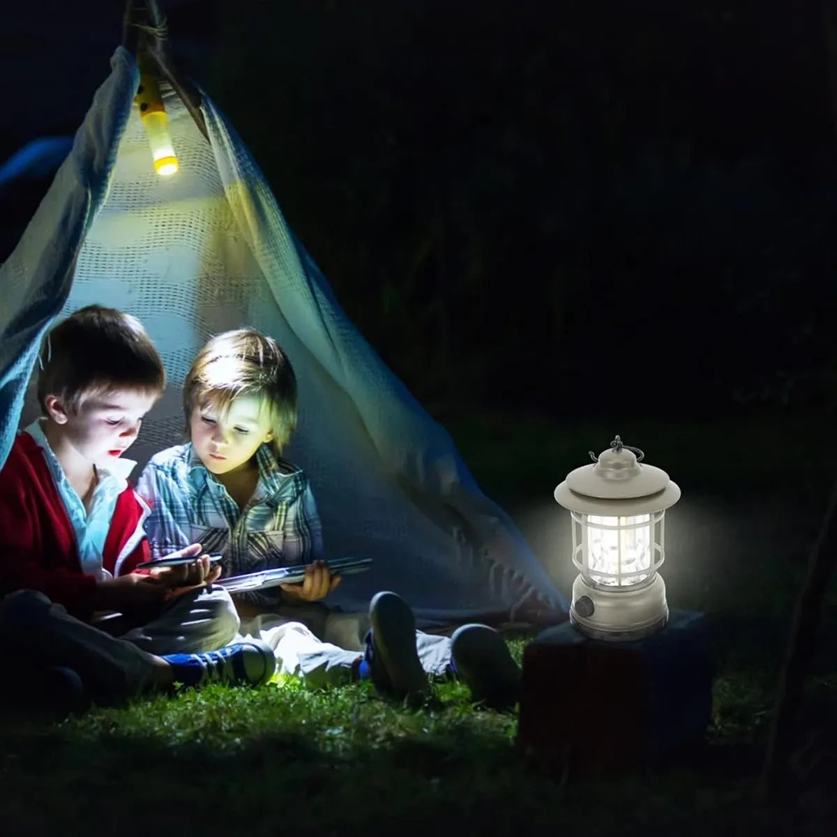 Nešiojama LED stovyklavimo lempa su pakabinimo kabliu (USB įkraunama)