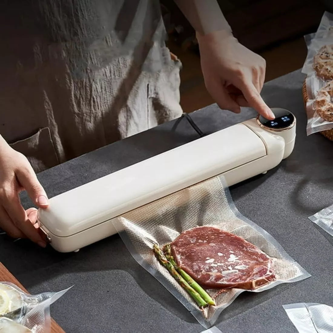 Vakuuminis maisto pakavimo aparatas 110W (vakuumatorius)